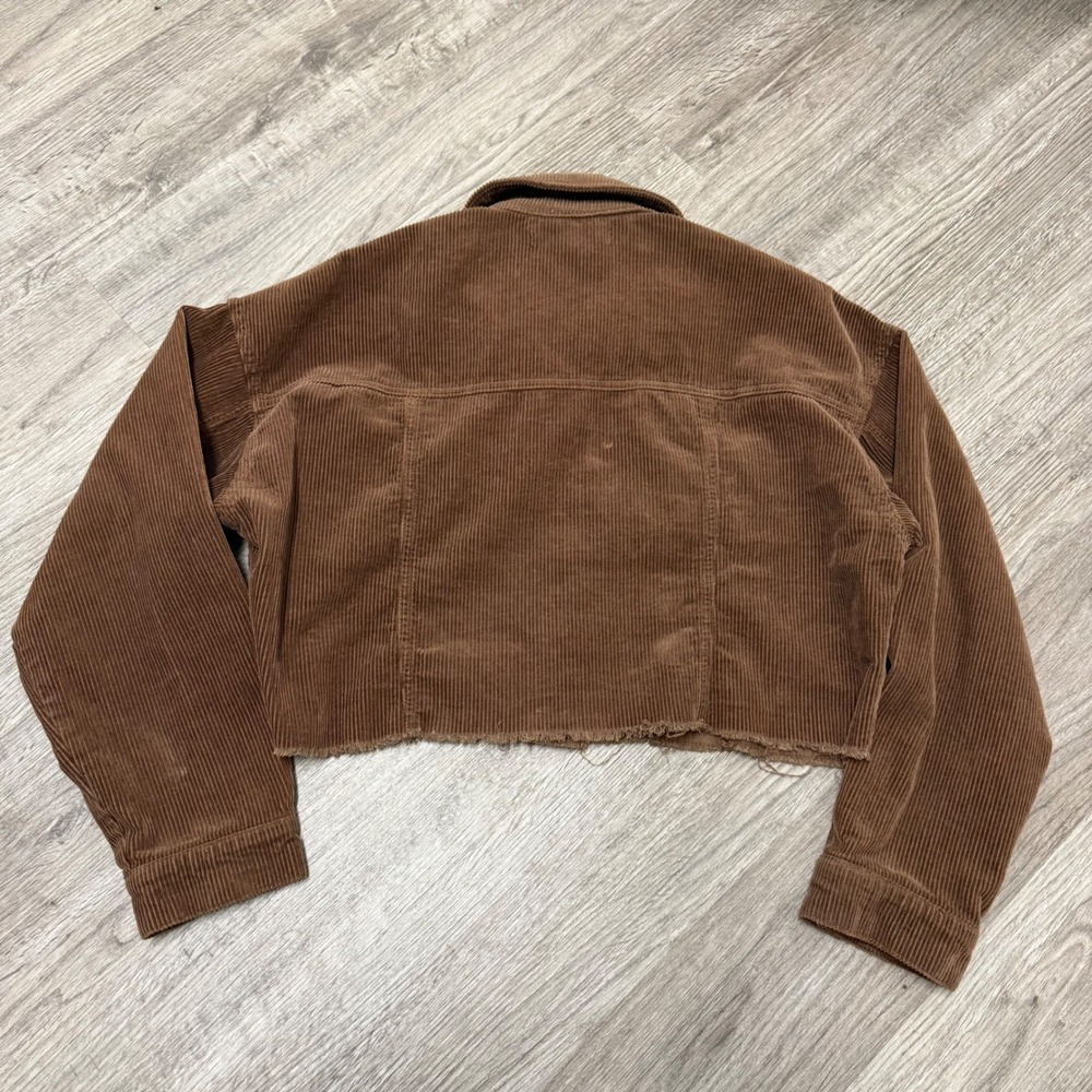 Forever 21 Womens Brown Corduroy Cropped Trucker Jacket Raw Hem Size Medium - Picture 2 of 7